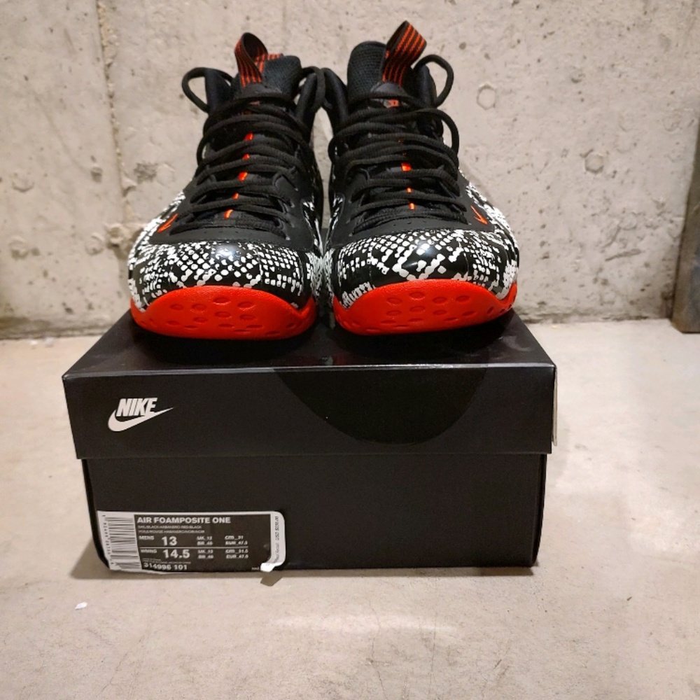 Nike Air Foamposite One Albino Snakeskin View 4